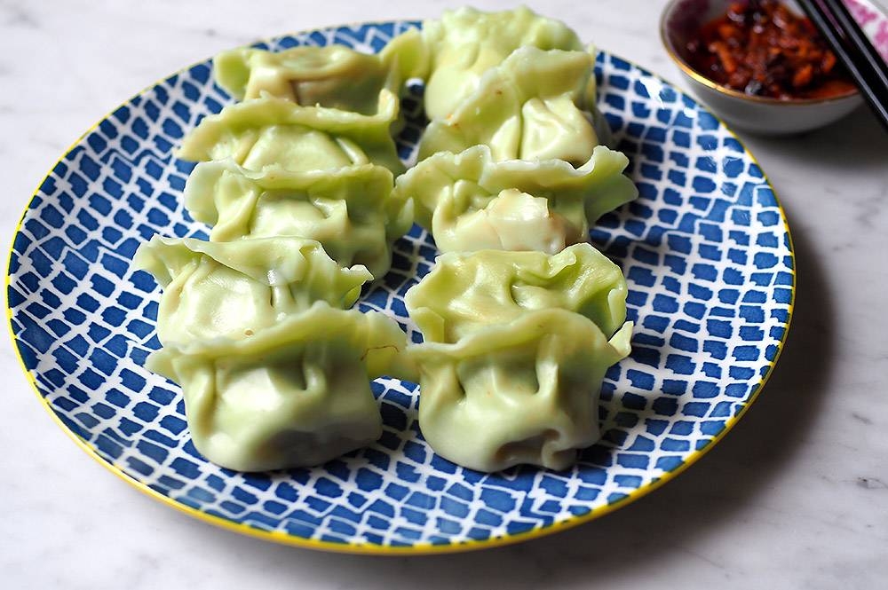 You have a choice of fried or boiled dumplings with beef or chicken filling to nibble on the side.