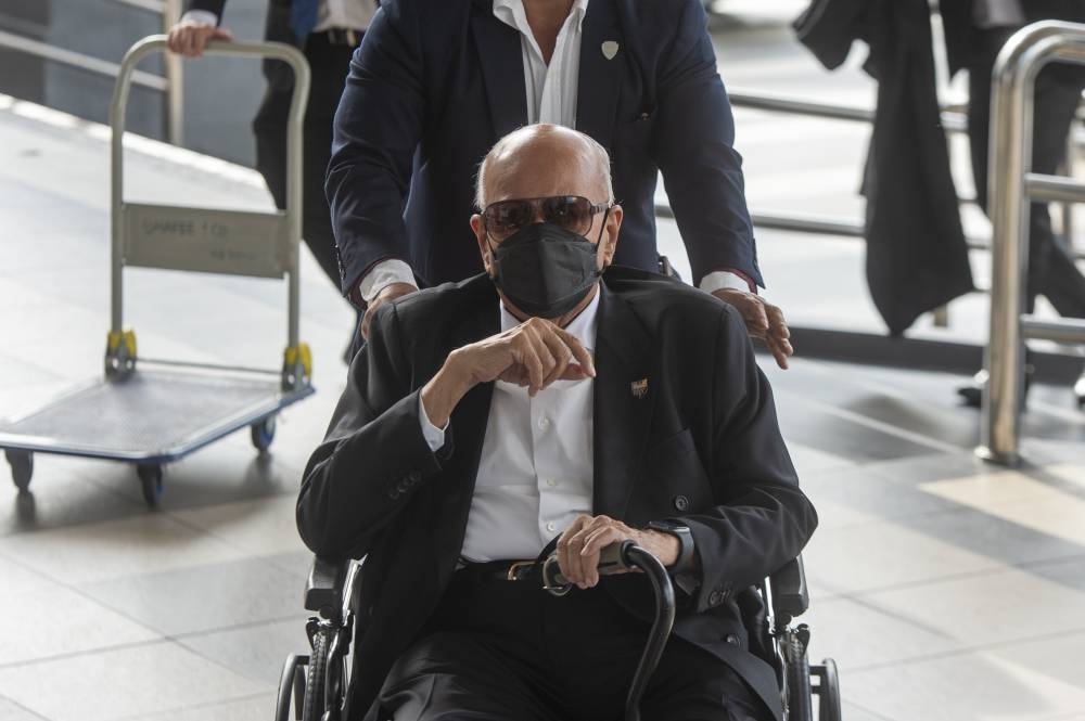 Lead prosecutor Datuk Seri Gopal Sri Ram arrives at the Kuala Lumpur High Court, October 13, 2022. — Picture by Shafwan Zaidon