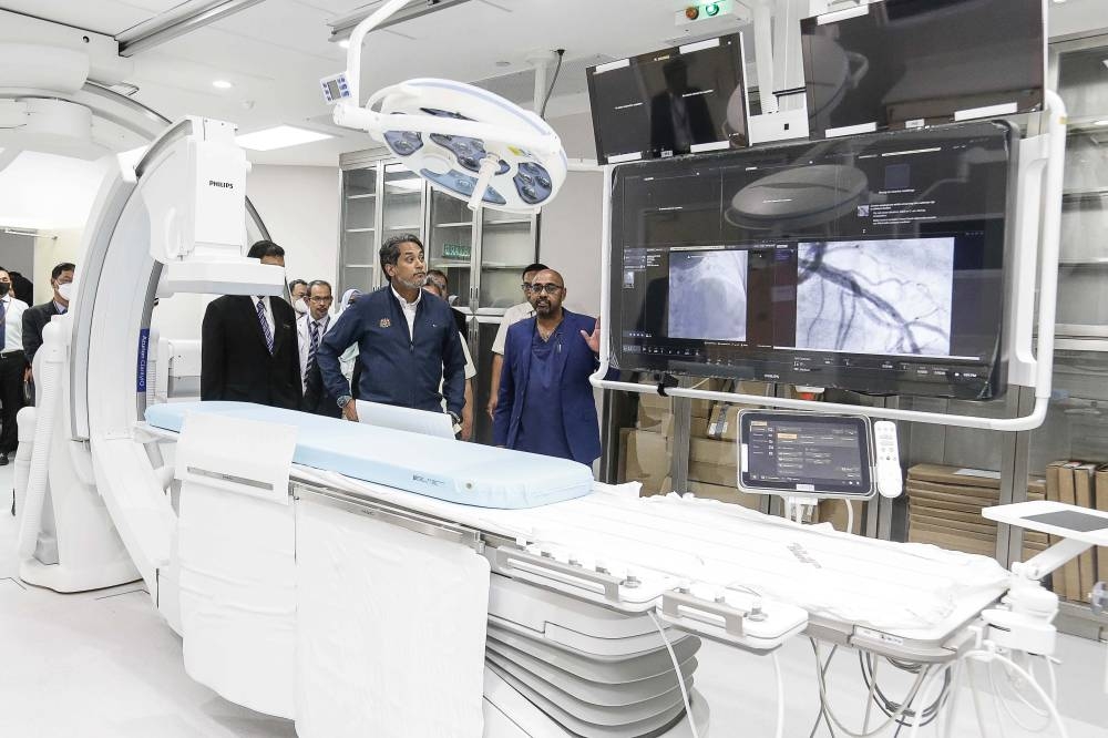 Health Minister Khairy Jamaluddin takes a tour of the new Serdang Hospital Cardiology Centre, October 17, 2022. — Picture by Sayuti Zainudin