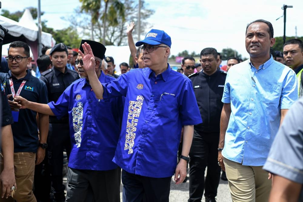 Datuk Seri Ismail Sabri Yaakob attends a 'Keluarga Malaysia' event in Tasek Gelugor October 19, 2022. — Bernama pic
