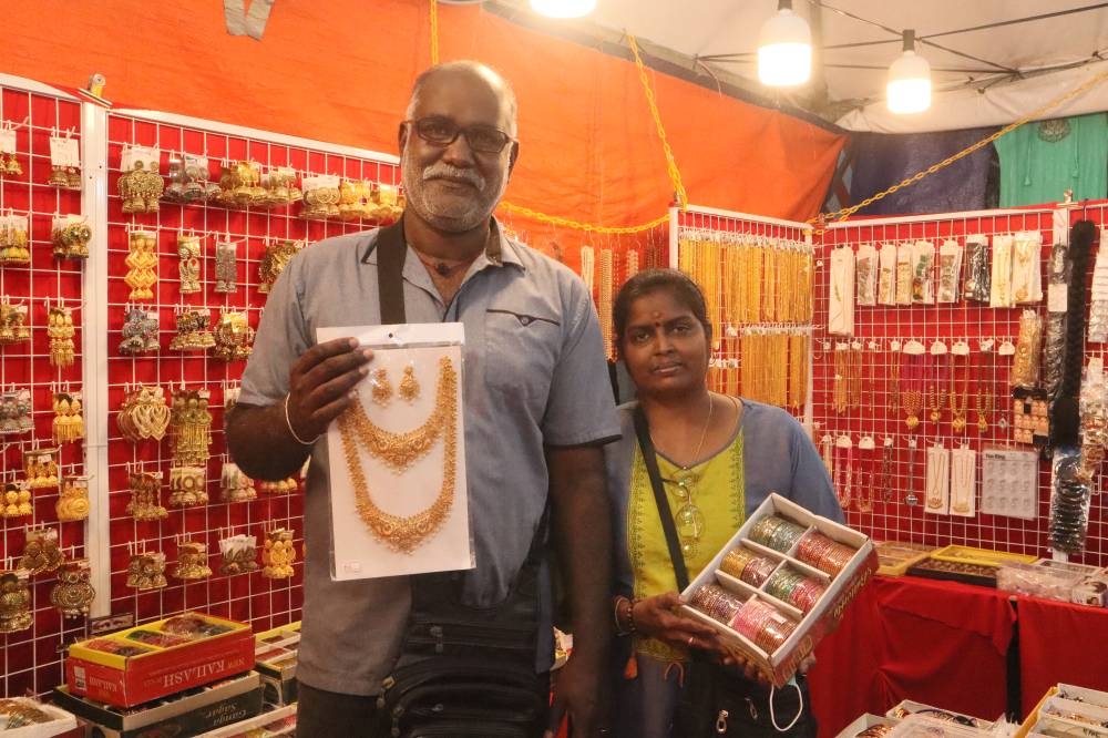 Murugan and his wife explained that while they had to fork out their savings during Covid-19 pandemic, they are glad that they can operate their stall this Deepavali.