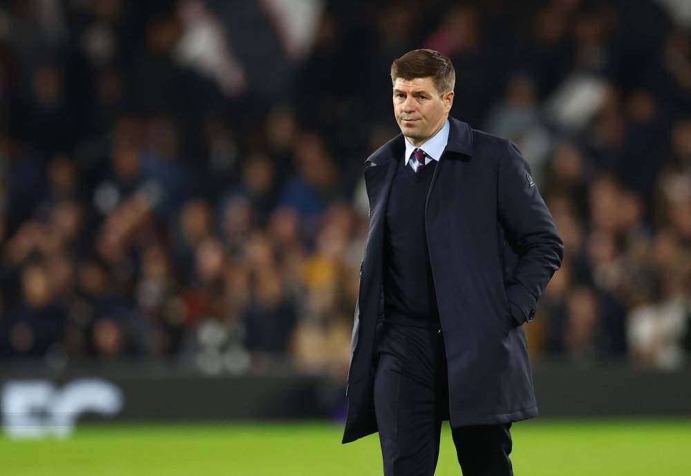Aston Villa manager Steven Gerrard looks dejected after the match against Fulham at Craven Cottage, London October 20, 2022. — Reuters pic
