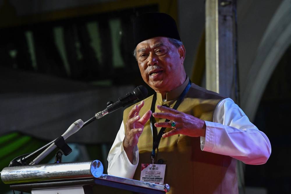 Tan Sri Muhyiddin Yassin says Perikatan Nasional will announce the names of its candidates for the 15th general election in the state they will be contesting. ― Bernama pic
