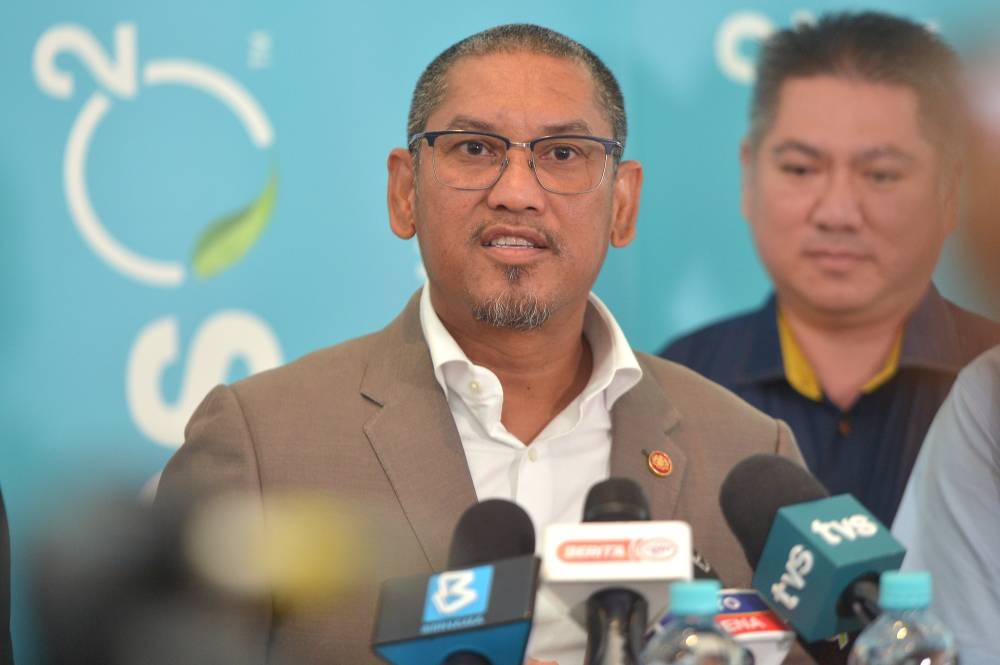 Bersatu deputy president Datuk Seri Ahmad Faizal Azumu is likely not to defend the Chenderiang state seat in the 15th general election (GE15). — Picture by Shafwan Zaidon