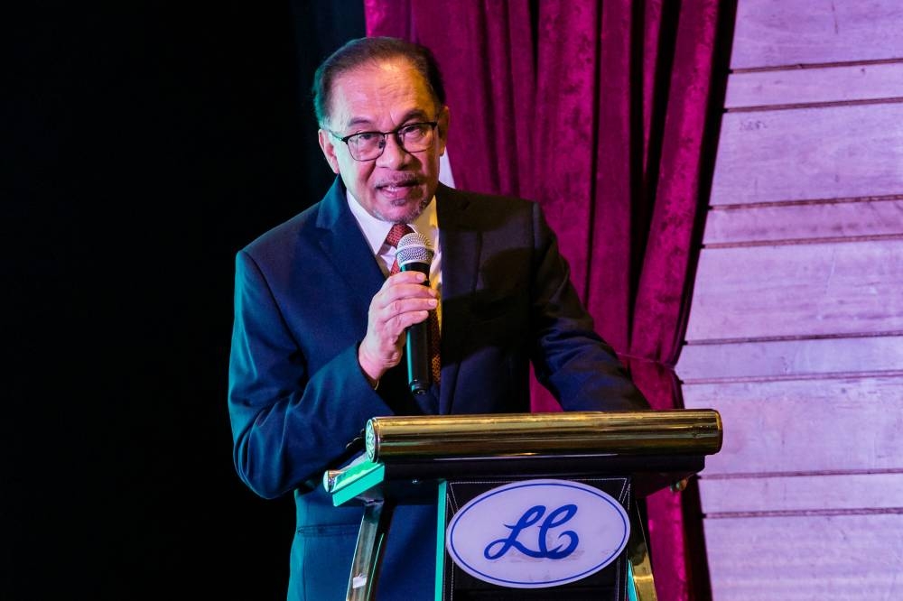 Datuk Seri Anwar Ibrahim speaks at Technology Augmented Nature Based Solutions Enabling Nutrition Security, Sustainability and Reliable/Resilient Supply Chains in Kuala Lumpur on October 21, 2022. — Picture by Firdaus Latif