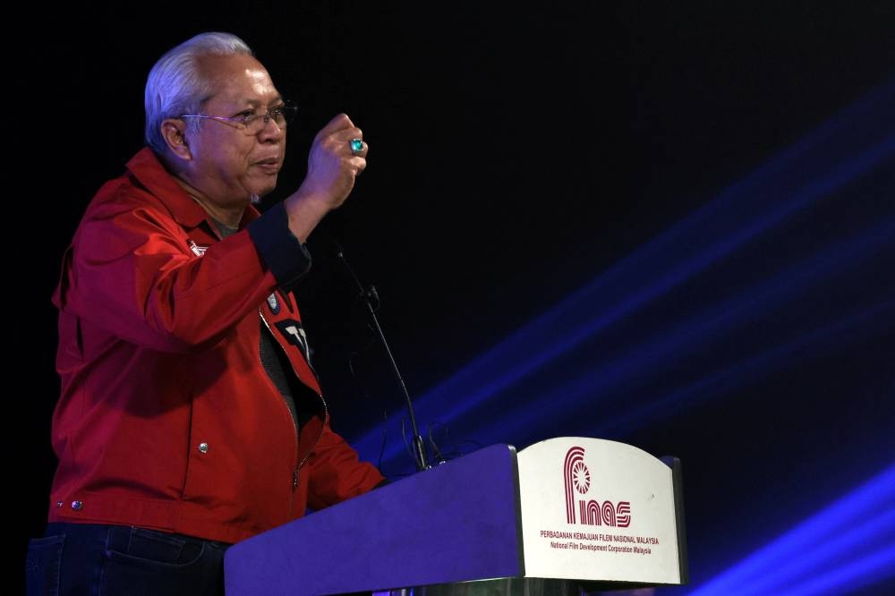 Communications and Multimedia Minister Tan Sri Annuar Musa speaks during the closing ceremony of the Keluarga Malaysia Creative Community Exploration Programme (Ekspresi@Finas) at Studio Merdeka Finas in Kuala Lumpur October 24, 2022. — Bernama pic