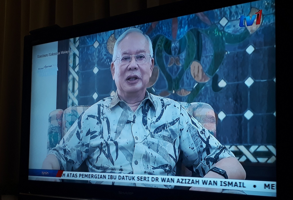A video of Datuk Seri Najib Razak broadcast on national TV recently triggered uproar from Malaysians who questioned if the disgraced Umno politician was campaigning for the 15th general election despite being in prison. — Twitter screencap