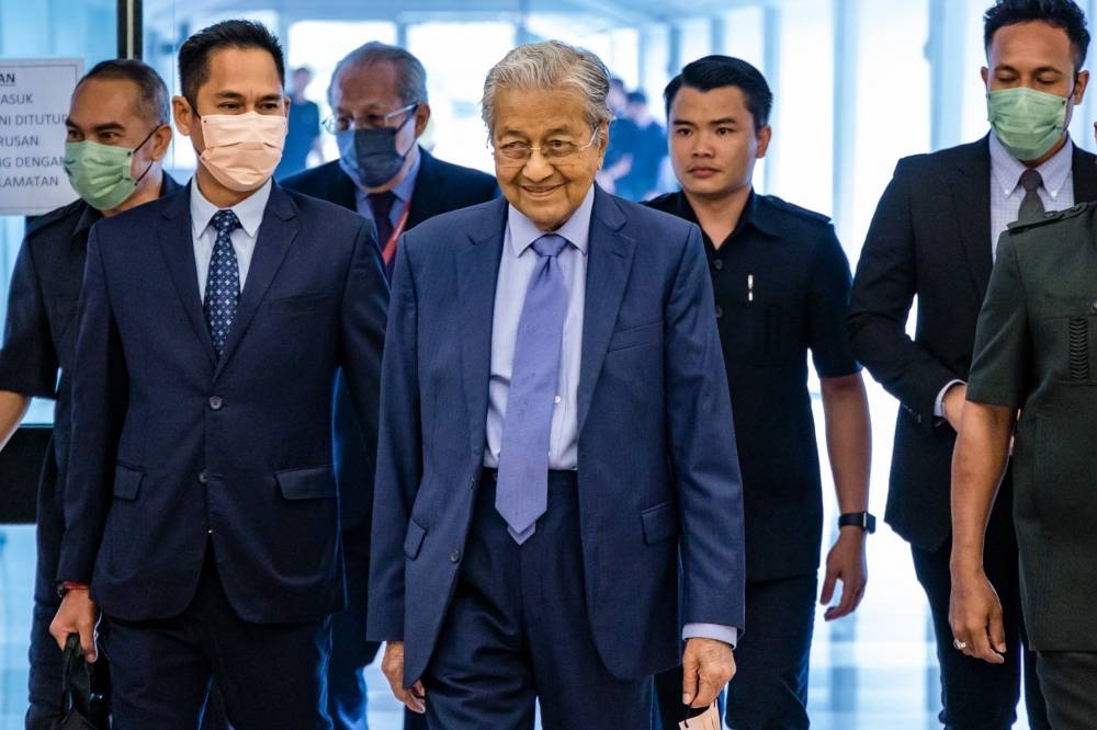  For those below 40, it is impossible to imagine the grip Mahathir once had. — Picture by Firdaus Latif