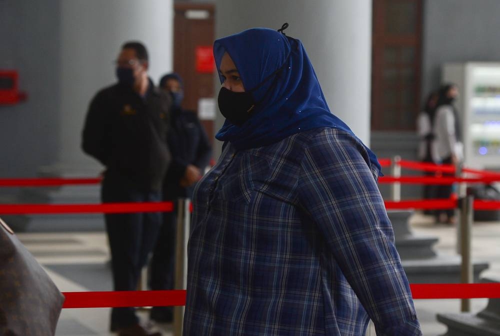 Previously, a lawyer representing Siti Bainun suggested that claims that hot water from the water purifier was splashed on Bella were mere fabrication because the water dispenser at her client’s house had been faulty since March 2021. — Bernama pic 