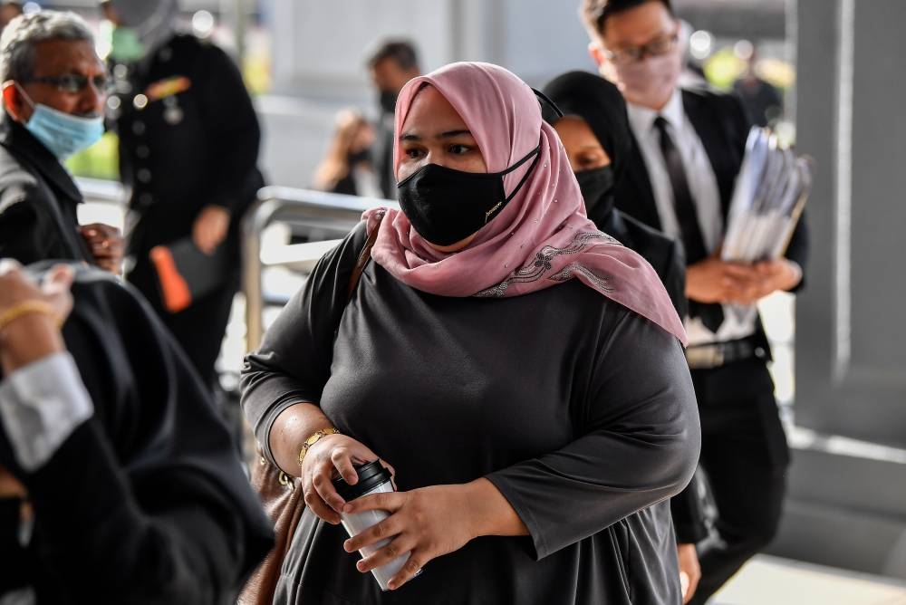 Rumah Bonda founder Siti Bainun Ahd Razali at the Kuala Lumpur Court Complex, October 28, 2022. — Bernama pic 