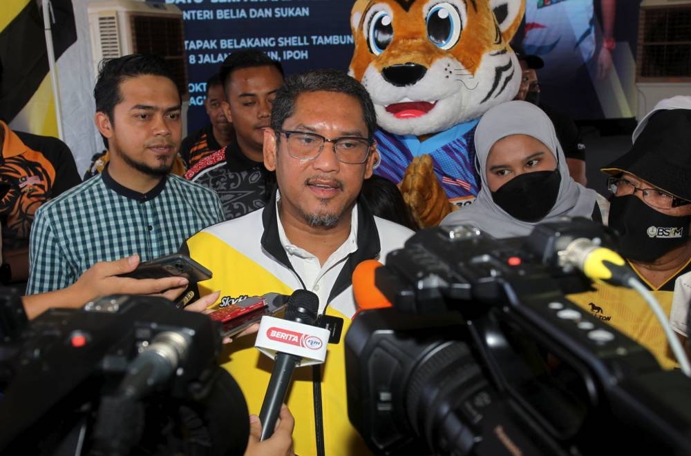 The Perak Perikatan Nasional (PN) chairman said the party members should accept the decisions made and support the candidates fielded to ensure victory in GE15. — Bernama pic 