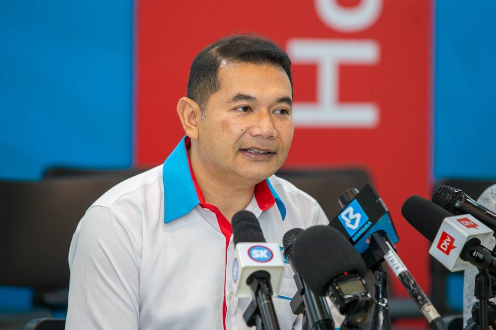 PKR deputy president Rafizi Ramli speaks to the press at the party's headquarters in Petaling Jaya November 1, 2022. — Picture by Raymond Manuel