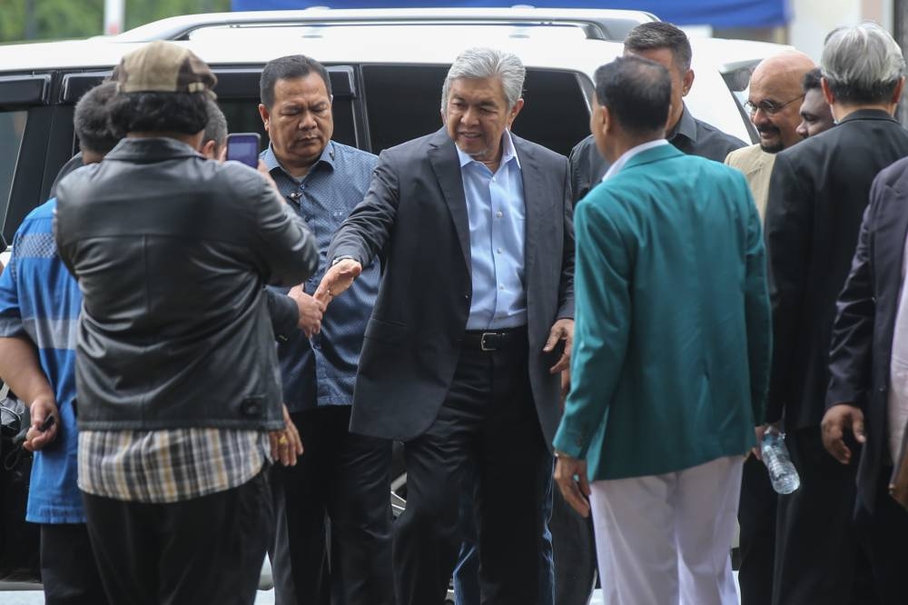 Datuk Seri Ahmad Zahid Hamidi arrives at the Kuala Lumpur High Court  November 2, 2022. — Picture by Ahmad Zamzahuri