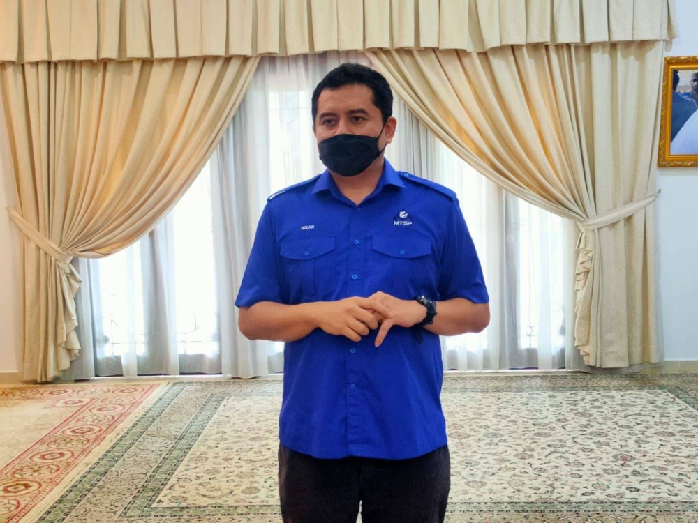 Datuk Mohd Nizar Najib had earlier been expected to take over the parliamentary seat of Pekan, which has been won by his family members in almost every general election since Malaysia’s independence from British rule. — Picture from social media