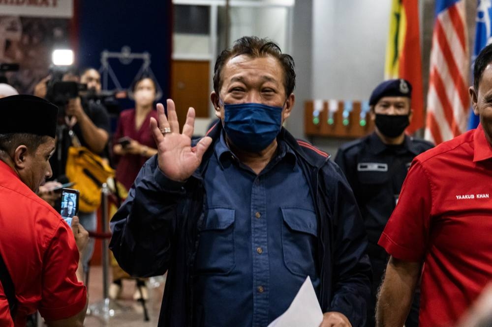 Sabah BN chairman Datuk Seri Bung Moktar Radin told reporters that Tan Sri Musa Aman never told him he wanted to make a comeback. — Picture by Firdaus Latif