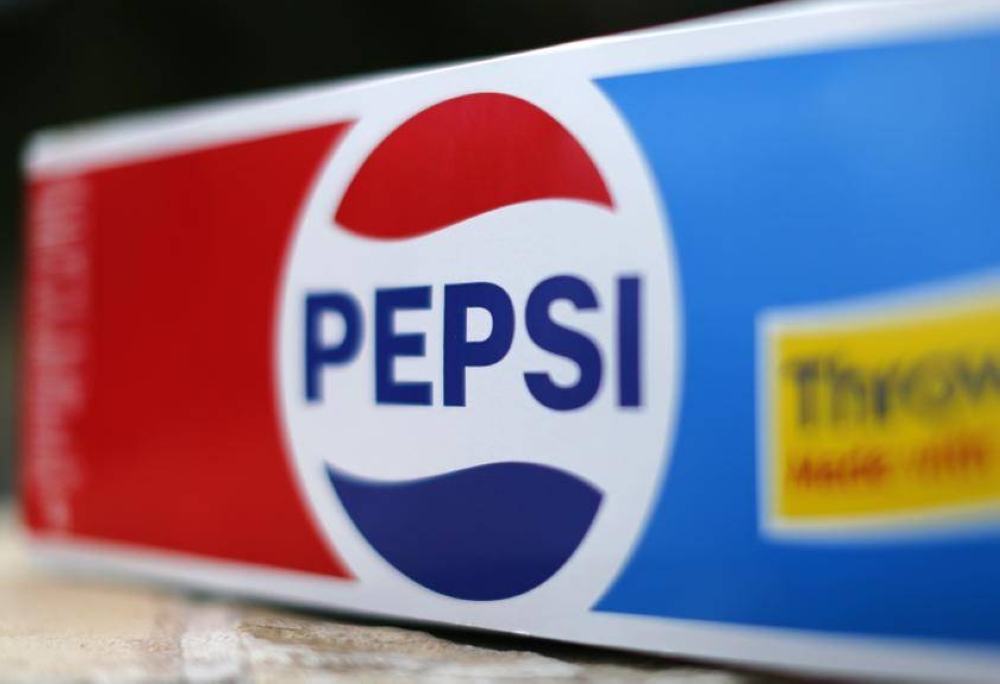 Some of the world’s biggest consumer goods companies, including PepsiCo, Mars and Nestle, are almost certain to miss a target to make plastic packaging more sustainable by 2025. — Reuters pic