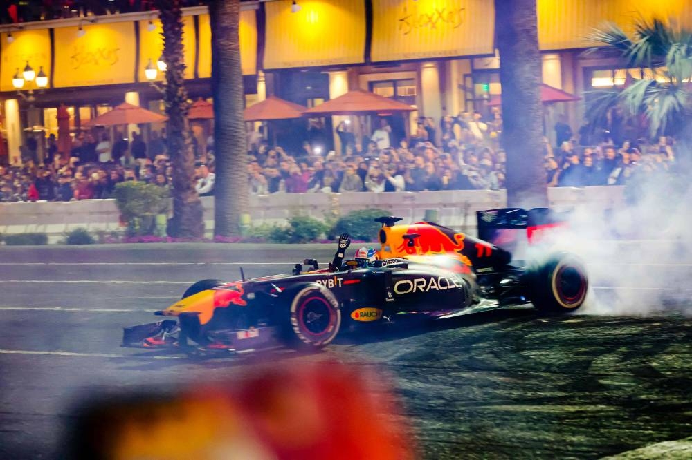 A Formula 1 racing team car from Oracle Red Bull Racing burns out on the Las Vegas Strip during the Las Vegas Grand Prix Launch Party, ahead of the 2023 Inaugural Las Vegas Grand Prix, at Caesars Palace, in Las Vegas, Nevada, on November 5, 2022. — AFP pic