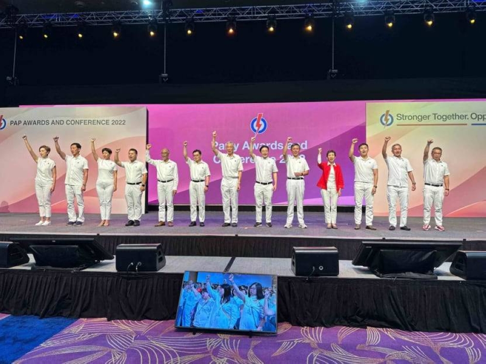 The newly elected PAP CEC (from left): Josephine Teo,  Ong Ye Kung,  Indranee Rajah,  Desmond Lee,  Masagos Zulkifli,  Heng Swee Keat,  Lee Hsien Loong,  Lawrence Wong,  Chan Chun Sing,  Grace Fu,  Tan Chuan-Jin, Dr Vivian Balakrishnan and  Edwin Tong. — TODAY pic 