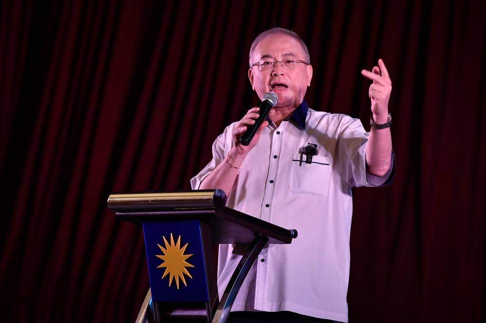Datuk Seri Wee Ka Siong said the MCA would still name Datuk Seri Ismail Sabri Yaakob as the candidate for the prime minister’s post. — Bernama pic