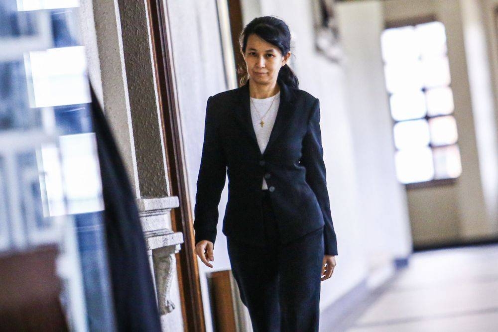 Former AmBank relationship manager Joanna Yu Ging Ping is seen at the Kuala Lumpur High Court August 5, 2019. — Picture by Hari Anggara