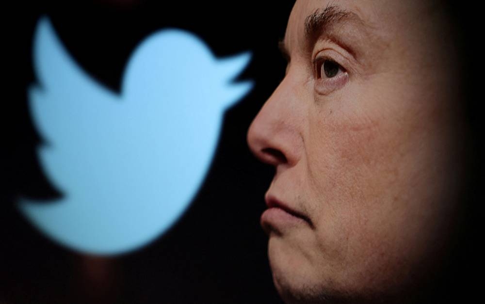 Musk took over Twitter in a US$44 billion deal last month and has engaged in drastic measures including sacking half the staff and a plan to charge for blue check verification marks. — Reuters pic