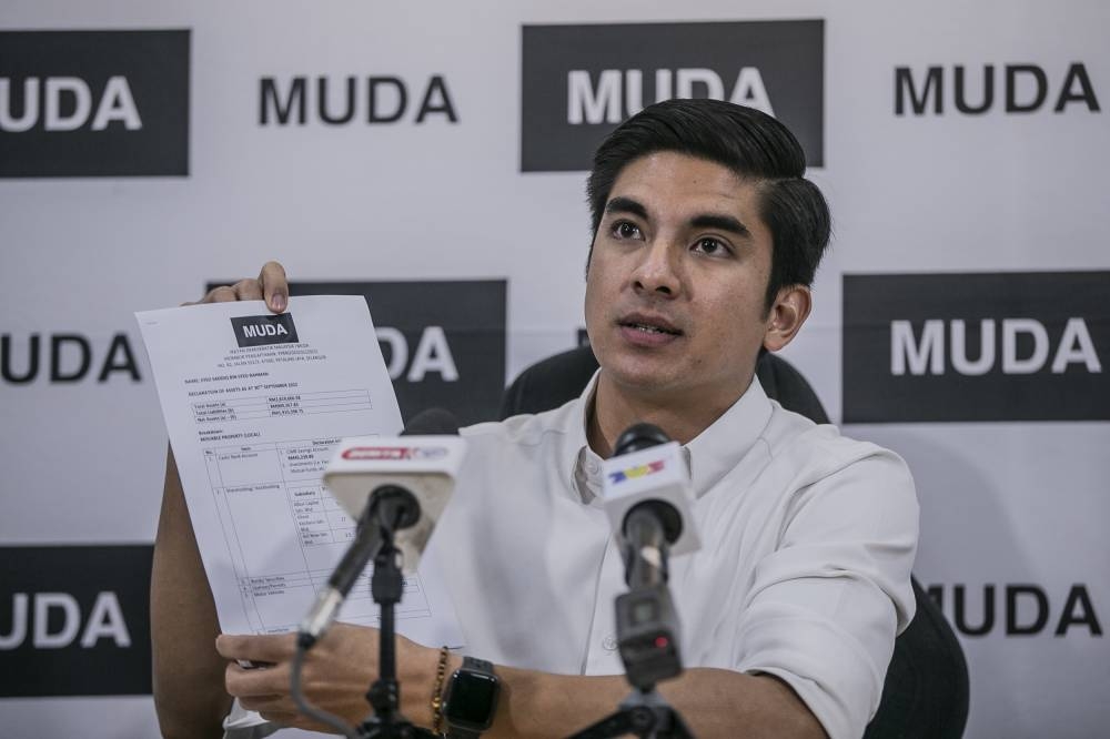 Muda president and incumbent Muar MP Syed Saddiq Syed Abdul Rahman speaks at a press conference during the asset declaration at Muda’s office in Sungai Balang, Muar, November 10, 2022. — Picture by Hari Anggara