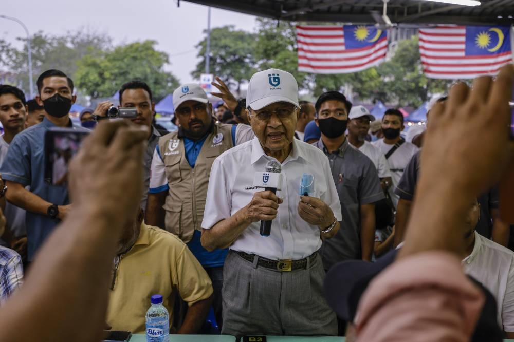 GTA chairman Tun Dr Mahathir Mohamad said GTA is committed to cleaning Malaysia from wrong elements such as abuse of power, corruption, administrative fraud, and untrustworthiness. — Bernama pic 