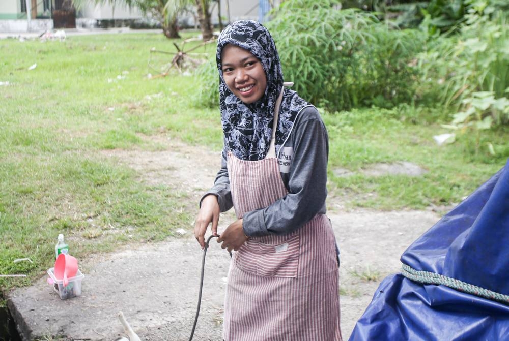 Nur Sakinah Mohd Daud, 22, says Gopeng folk mainly know PH and BN. — Picture by Farhan Najib