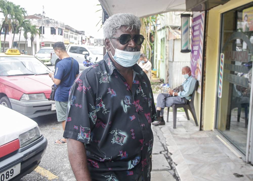 R. Gunasegaran, 65, says voters here are loyal to the parties. — Picture by Farhan Najib
