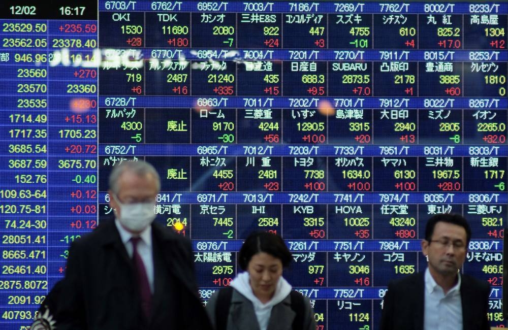 Japan’s Nikkei was flat, while South Korea firmed 0.3 per cent. S&P 500 futures dipped 0.2 per cent, while Nasdaq futures NQc1 lost 0.3 per cent.  — AFP pic