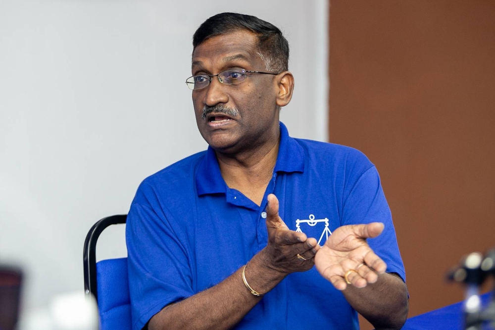 Barisan Nasional candidate for Port Dickson Datuk P. Kamalanathan speaks to Malay Mail during an interview session in Rembau November 8, 2022. — Picture By Raymond Manuel
