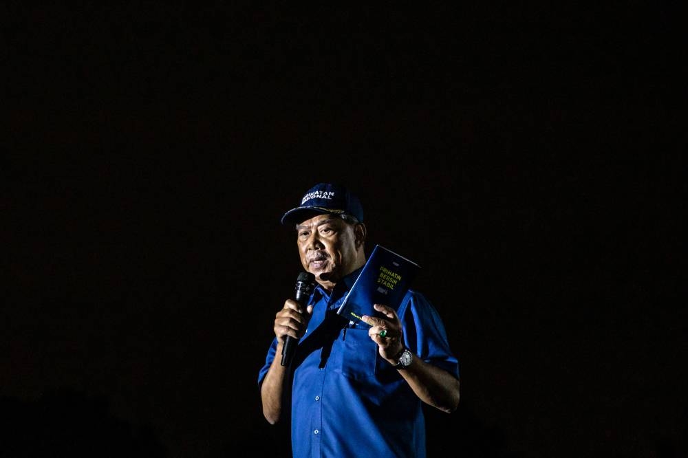 Perikatan Nasional chairman Tan Sri Muhyiddin Yassin speaks during a rally in Taman Keramat, Gombak November 14, 2022. — Picture by Firdaus Latif