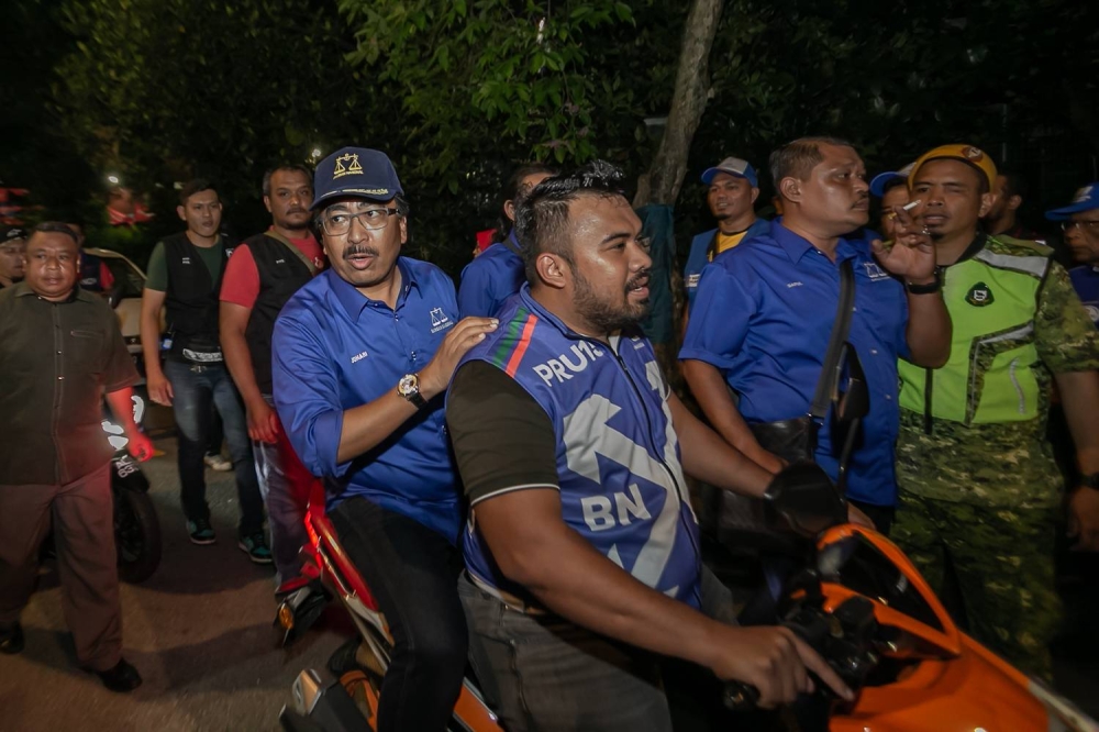 Johari said he is confident that the majority of Titiwangsa’s 81,200 voters have put the 1MDB scandal far behind them. — Picture by Raymond Manuel