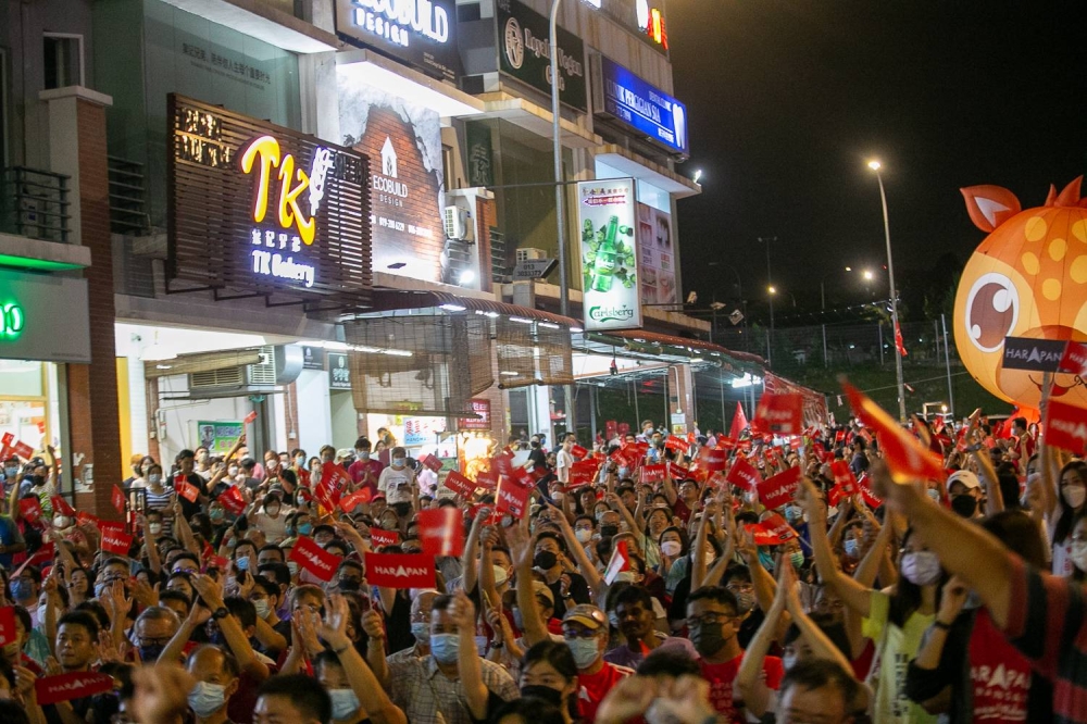 General view during Pakatan Harapan Ceramah Mega Finale Bangi at Jalan Dataran 6, Cheras Trade Square, November 18, 2022. — Picture by Raymond Manuel