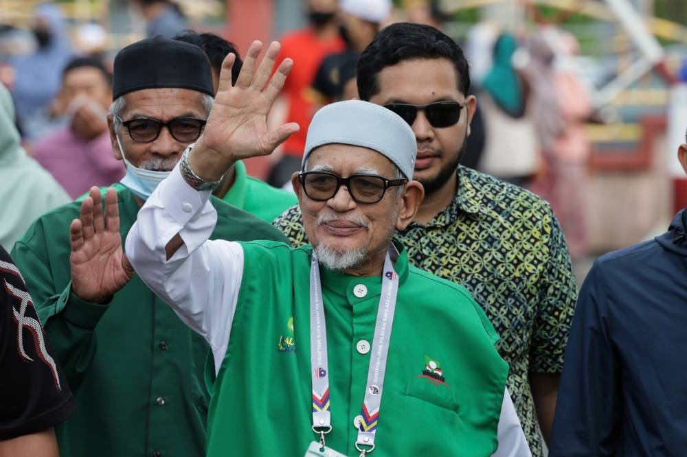 Abdul Hadi expressed gratitude for the comfortable win given to PN and PAS in GE15 based on unofficial results at a press conference held at the media centre of PAS' headquarters. — Bernama pic