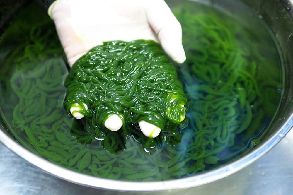 The result of all that hard work is smooth jelly strands with that distinct jade green hue