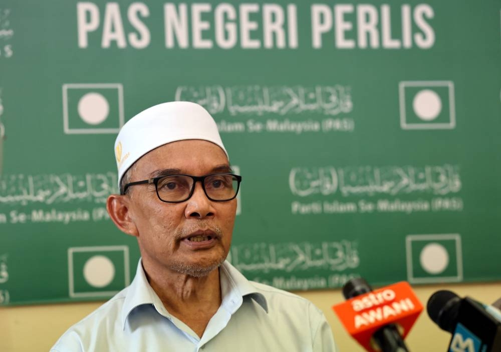 Perlis PN chairman Shukri Ramli said central PN has delivered a letter to Perlis PN to present the name of the candidate as the new Perlis Mentri Besar. — Bernama pic