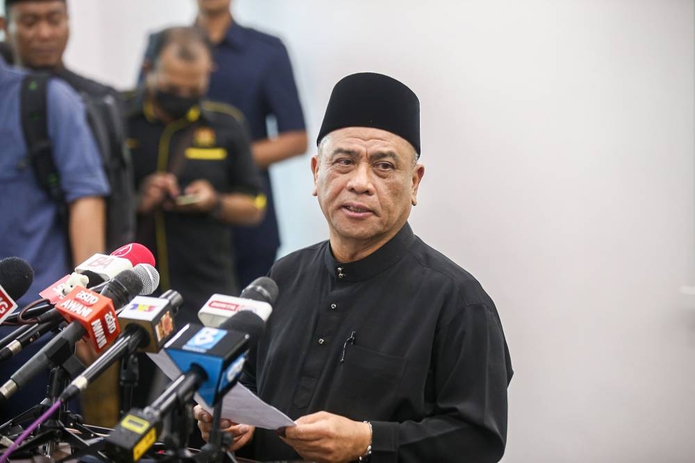 Perak Mentri Besar Datuk Seri Saarani Mohamad speaks at a press conference at Casuarina Hotel, Kuala Kangsar, Perak, November 21, 2022. — Picture by Farhan Najib