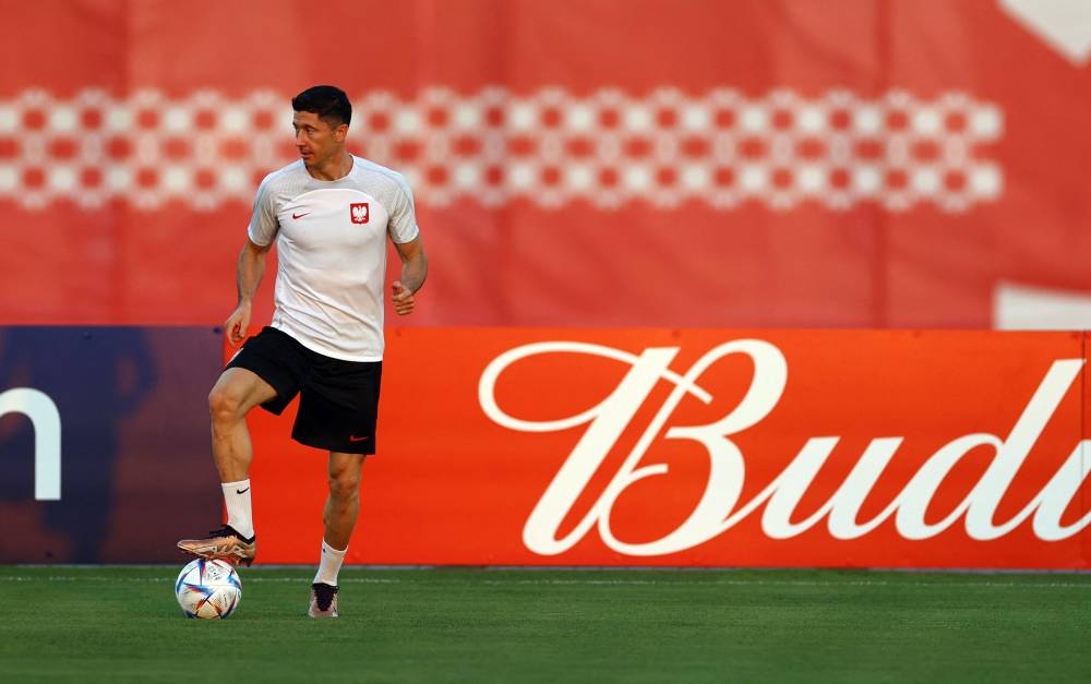 Poland’s Robert Lewandowski during training at Al Kharaitiyat SC Training Facilities, Al Rayyan, Qatar, November 21, 2022. — Reuters pic 