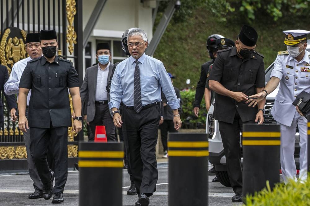 In a statement, Royal Comptroller of Istana Negara Datuk Seri Ahmad Fadil Shamsuddin said the Agong will meet the BN MPs one by one from 10.30am tomorrow. — Picture by Hari Anggara