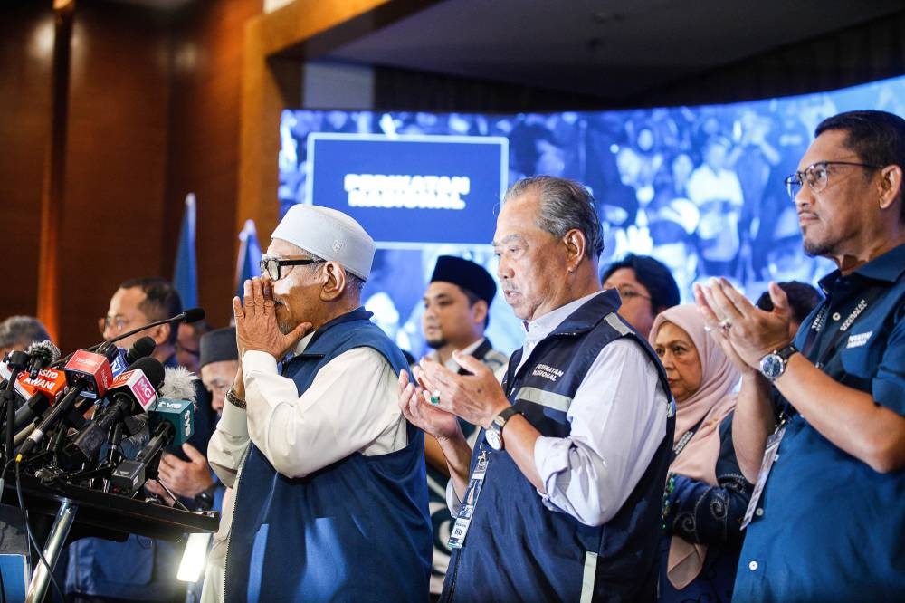 Perikatan Nasional chairman Tan Sri Muhyiddin Yassin delivers his speech after the announcement of the result of the 15th general election at the Glenmarie Golf and Resort, Subang November 19, 2022. — Picture by Sayuti Zainudin