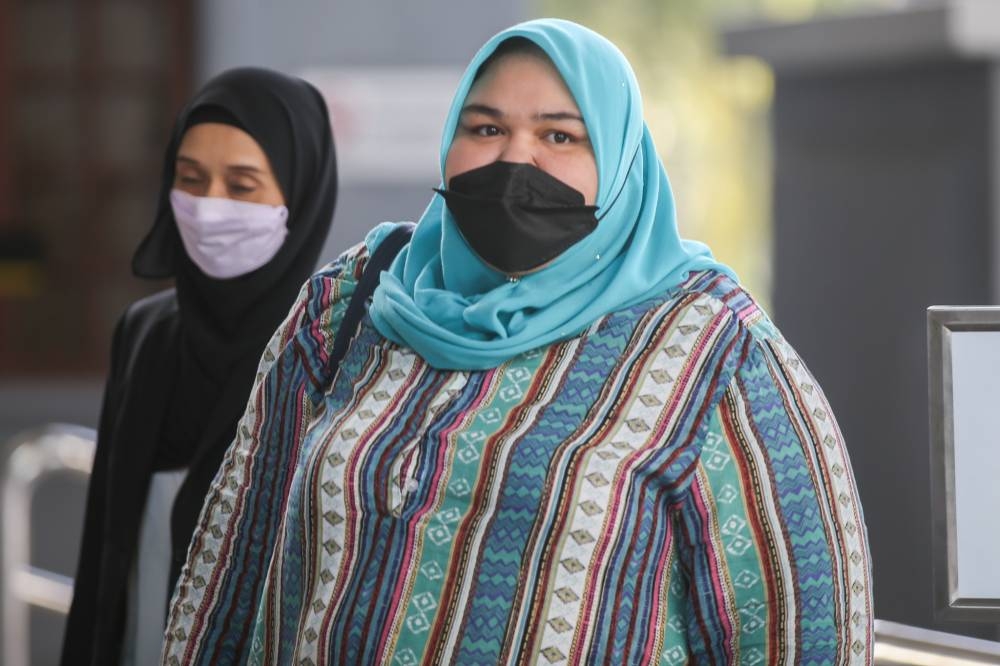 If the decision favours the prosecution, Siti Bainun, 30, will be called to enter her defence. Otherwise, she will be acquitted and discharged. — File picture by Ahmad Zamzahuri