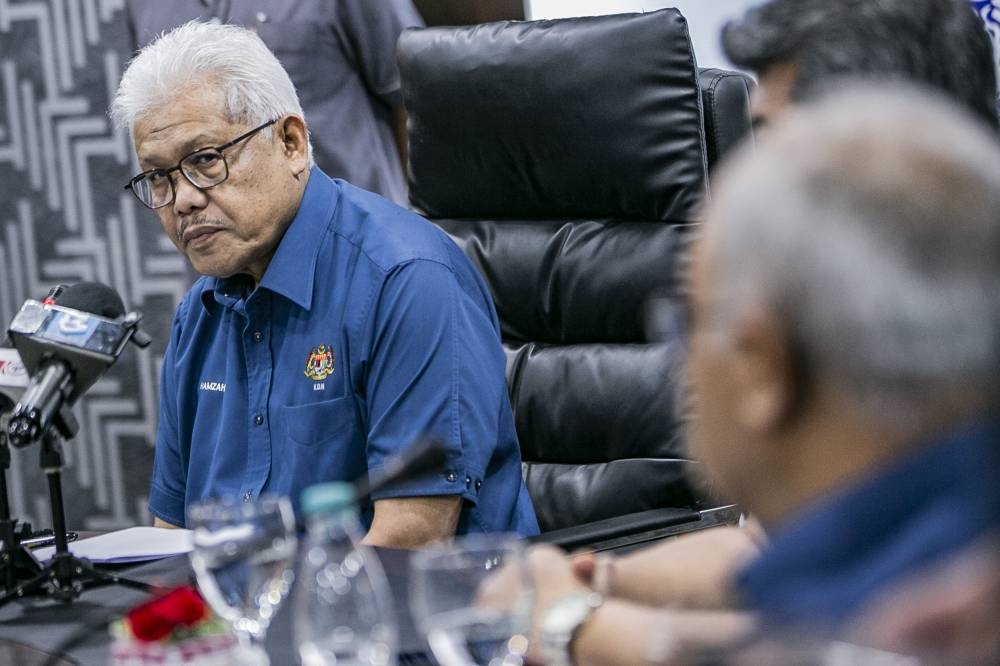 Perikatan Nasional secretary-general Datuk Seri Hamzah Zainudin says the coalition will now consider forming a unity government. ― Picture by Hari Anggara