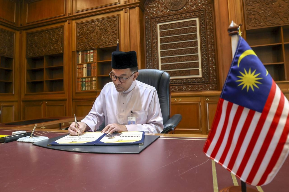 Analysts weigh in on what PM Anwar's familiarity with Singapore, his personality could mean for bilateral ties - Vimarsana News