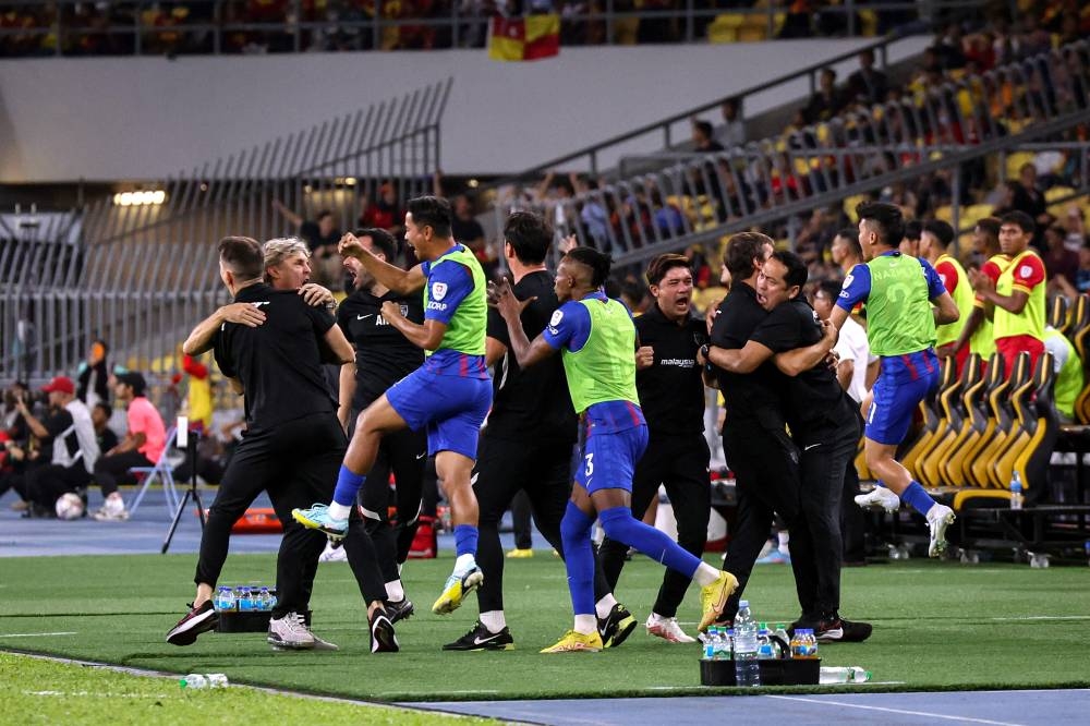JDT players celebrate the goal by Bergson Gustavo Silveira Da Silva during their match against Selangr FC at the Bukit Jalil Stadium in Kuala Lumpur, November 26, 2022. ― Bernama pic