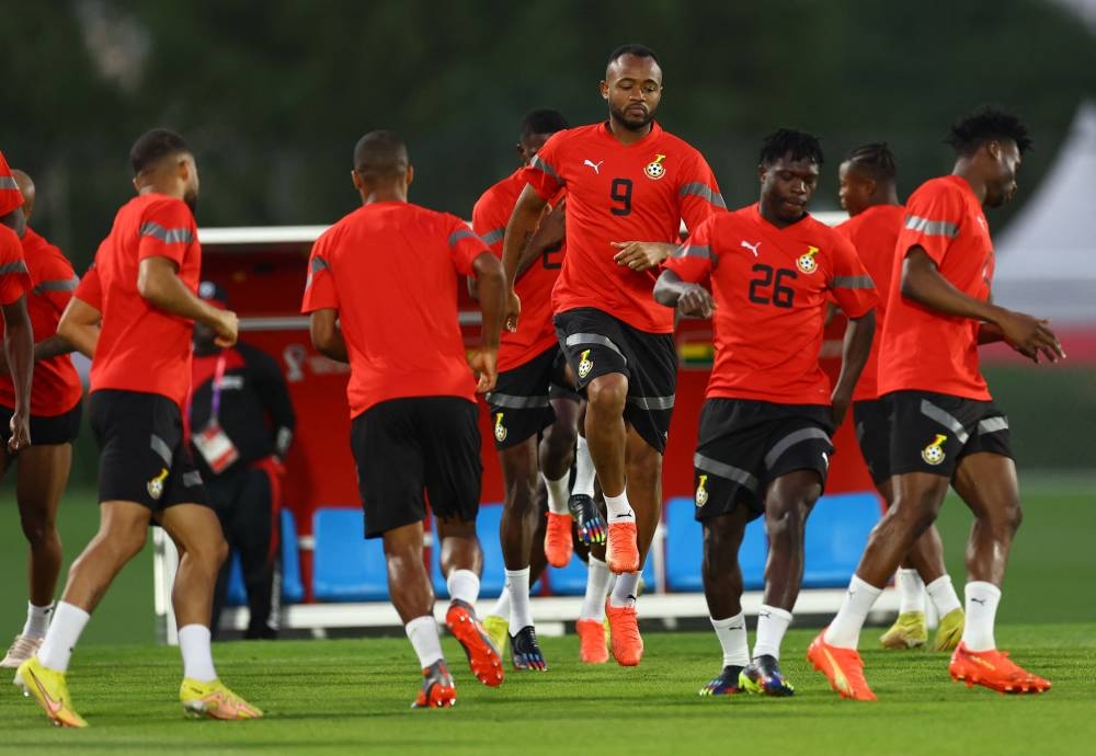 Ghana’s Jordan Ayew, Seidu Alidu and teammates during training at Aspire Zone Training Facilities 1, Doha, Qatar, November 27, 2022. — Reuters pic 