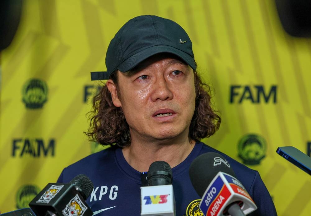 Harimau Malaya head coach Kim Pan Gon speaks to the media while conducting a training session on the first day of the Harimau Malaya Squad Central Training Camp at Wisma FAM, November 29, 2022. — Bernama pic 