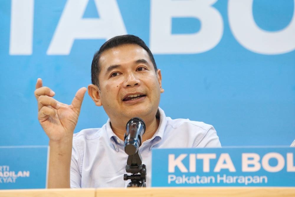 PKR deputy president Rafizi Ramli will be replacing Datuk Seri Mustapa Mohamed who had served the ministry since August 2021 under former prime minister Datuk Seri Ismail Sabri Yaakob. — Picture by Choo Choy May