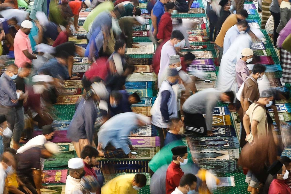 The Religious Affairs Ministry will focus on efforts to strengthen unity of the ummah in building national development, said its minister, Senator Datuk Mohd Na’im Mokhtar. — Picture by Sayuti Zainudin