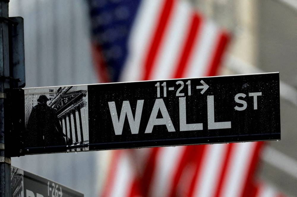 Wall Street slides as services data spooks investors about Fed rate hikes - Vimarsana News